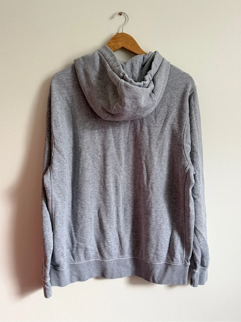 Nike Hoodie Size Large Gray Men’s Fleece Sweatshirt